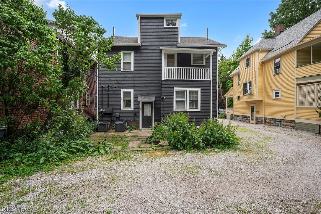 2313 Grandview Avenue Cleveland Heights OH 44106