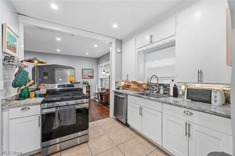2313 Grandview Avenue Cleveland Heights OH 44106