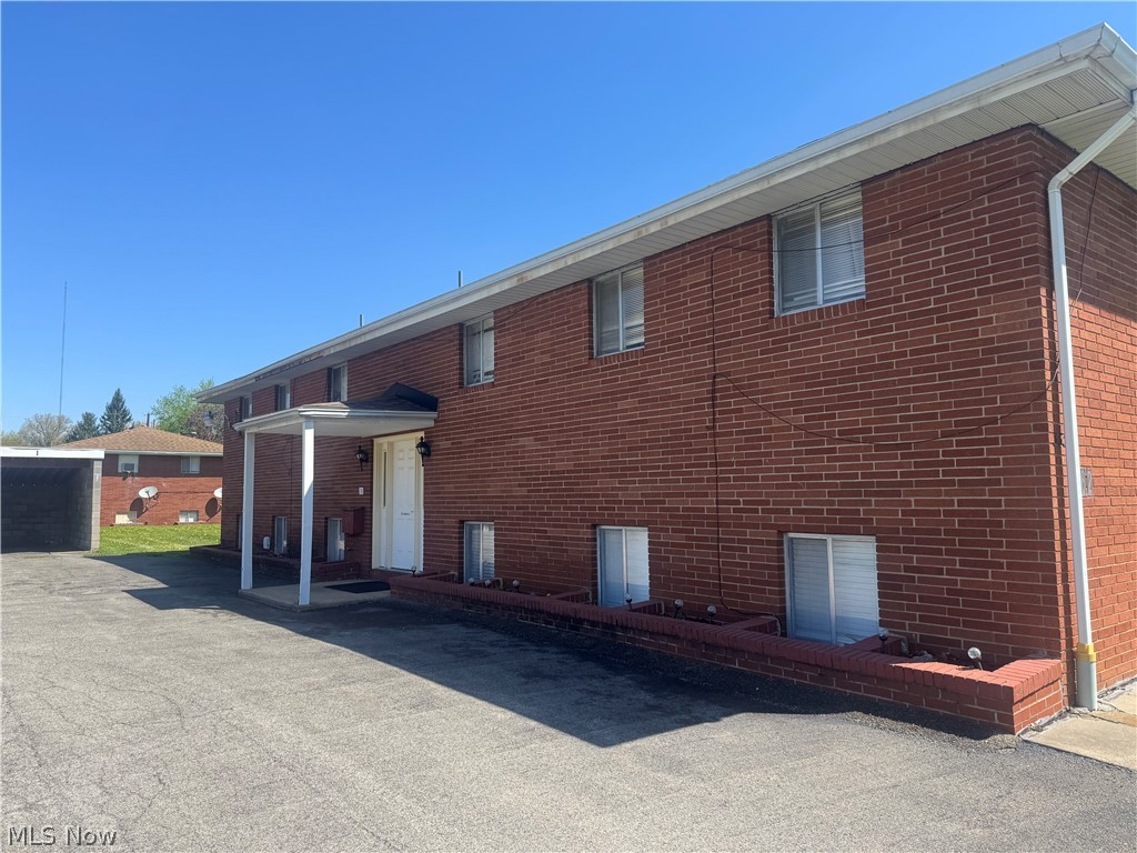 362 Meadowbrook Avenue Youngstown OH 44512