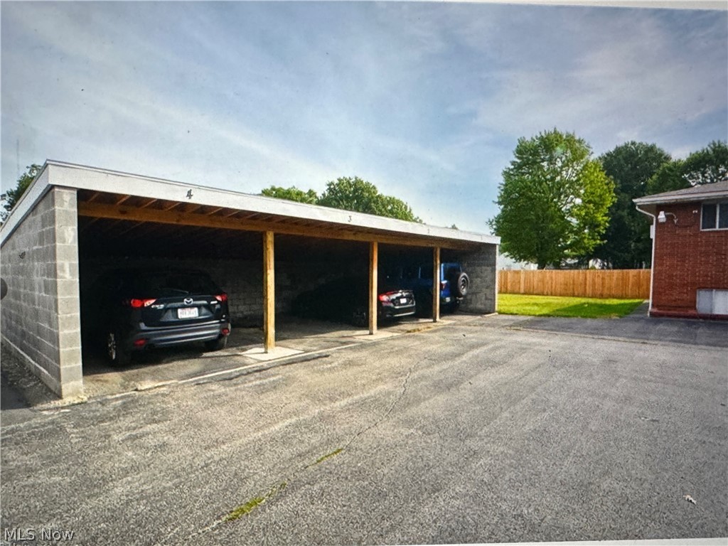 362 Meadowbrook Avenue Youngstown OH 44512