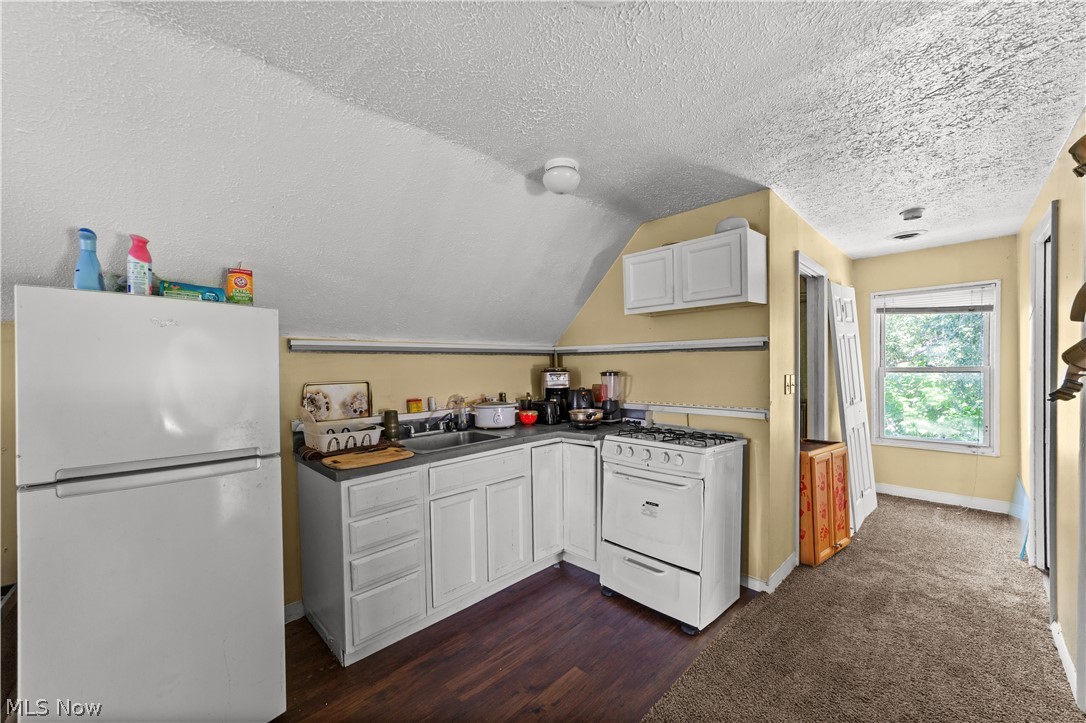 8604 Willard Avenue Cleveland OH 44102