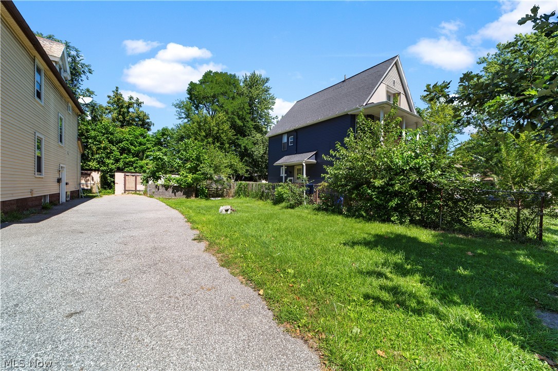 8604 Willard Avenue Cleveland OH 44102