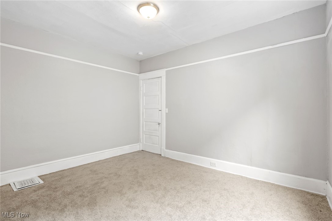 7608 Lawnview Avenue Cleveland OH 44103