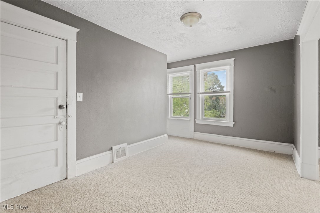 7608 Lawnview Avenue Cleveland OH 44103