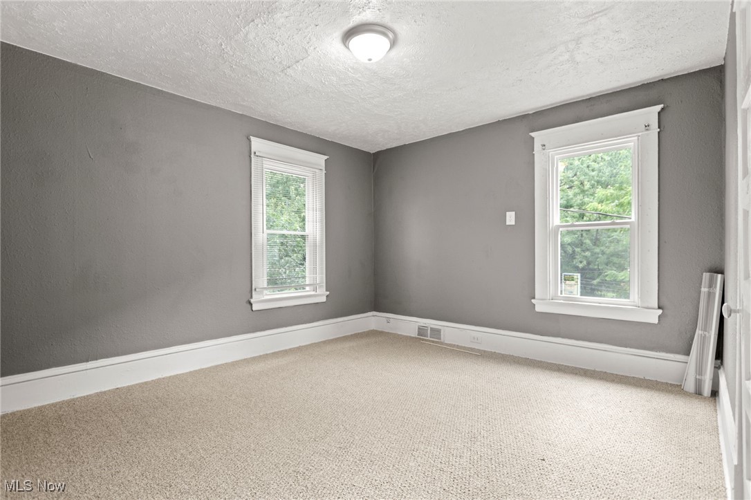 7608 Lawnview Avenue Cleveland OH 44103