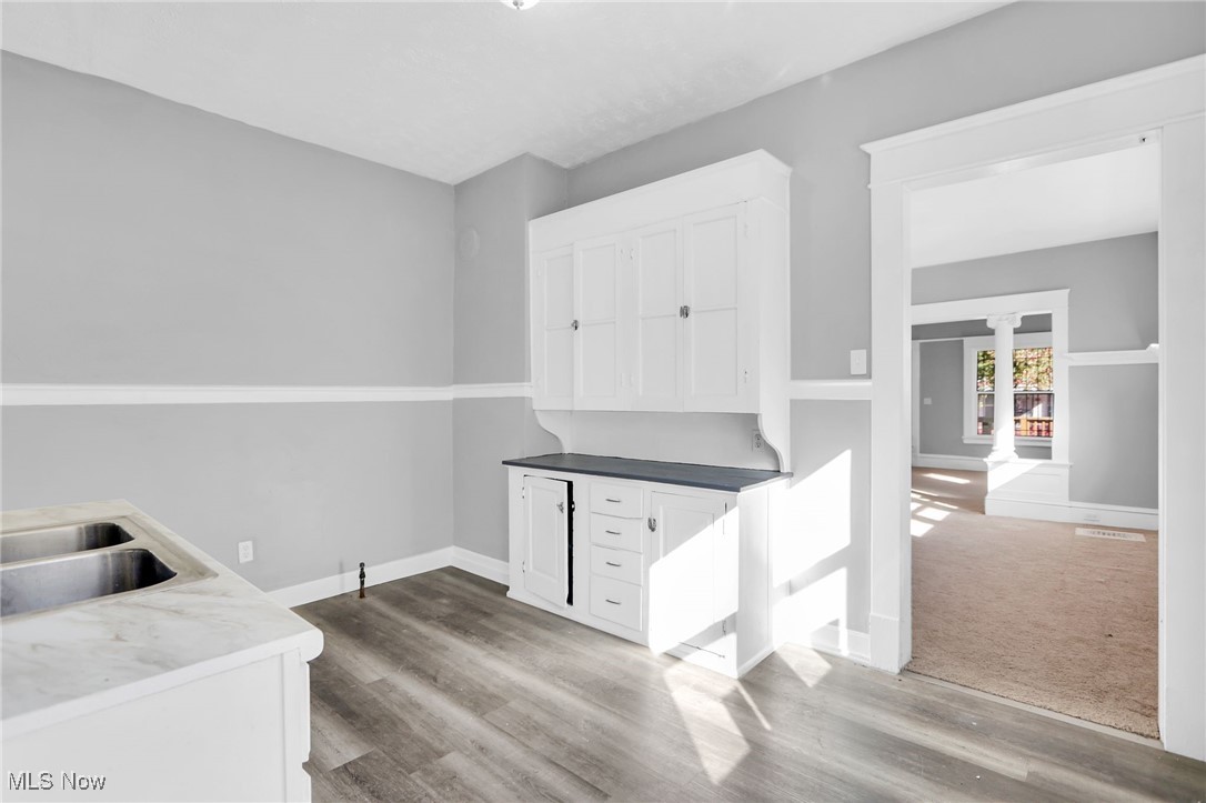7608 Lawnview Avenue Cleveland OH 44103