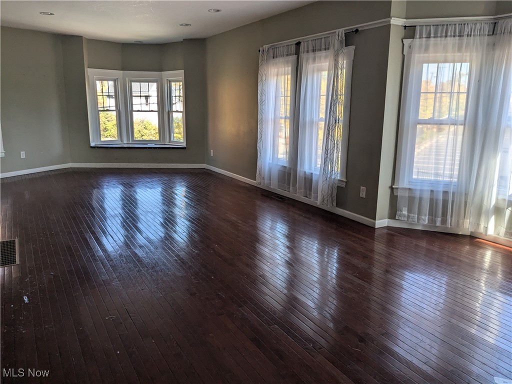 15416 Saranac Road Cleveland OH 44110