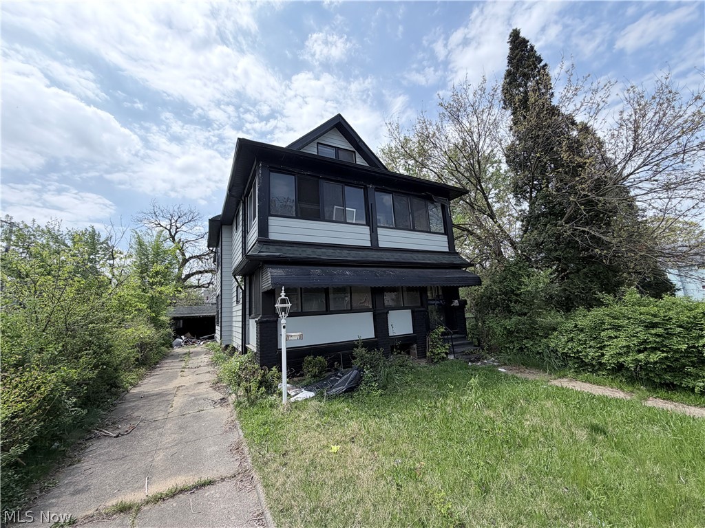 13508 Mann Avenue East Cleveland OH 44112