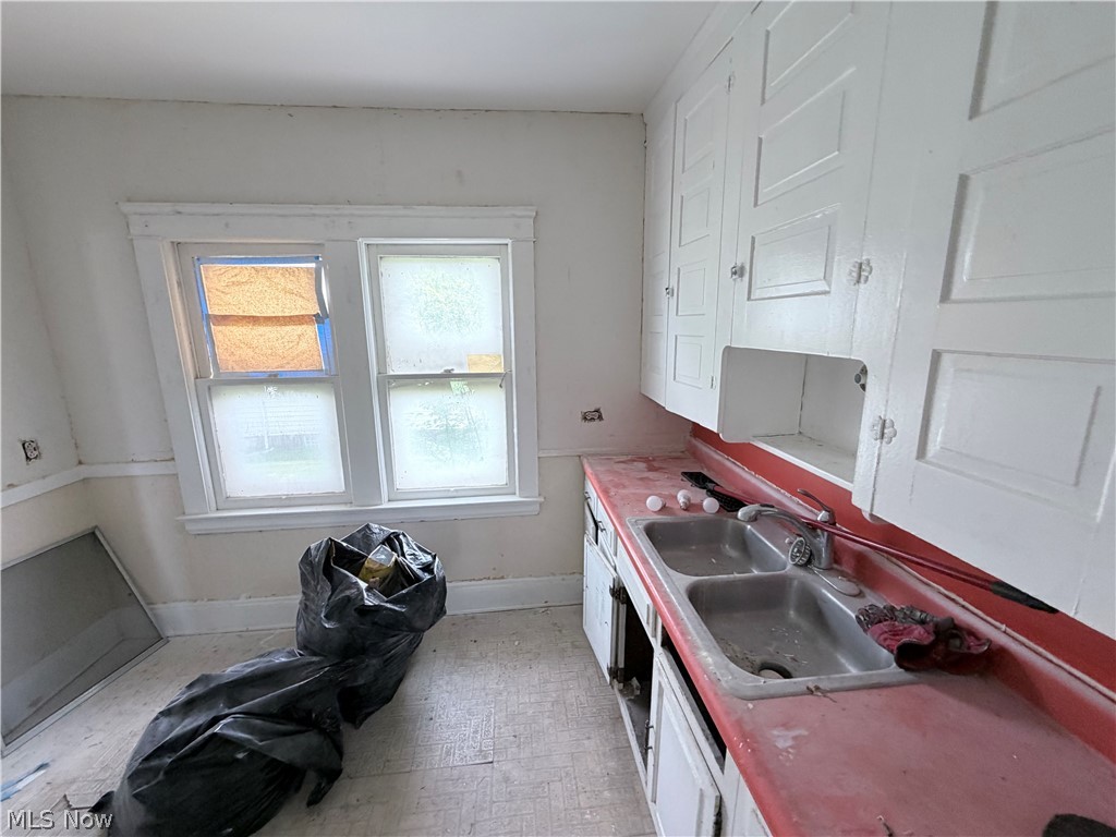 13508 Mann Avenue East Cleveland OH 44112