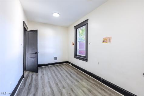 1168 Norwood Road Cleveland OH 44103