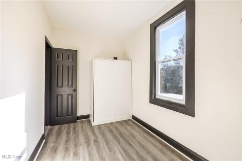 1168 Norwood Road Cleveland OH 44103