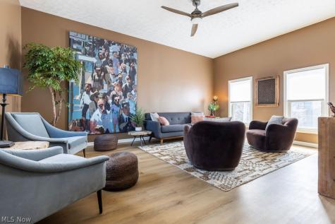4210 Clinton Avenue Cleveland OH 44113