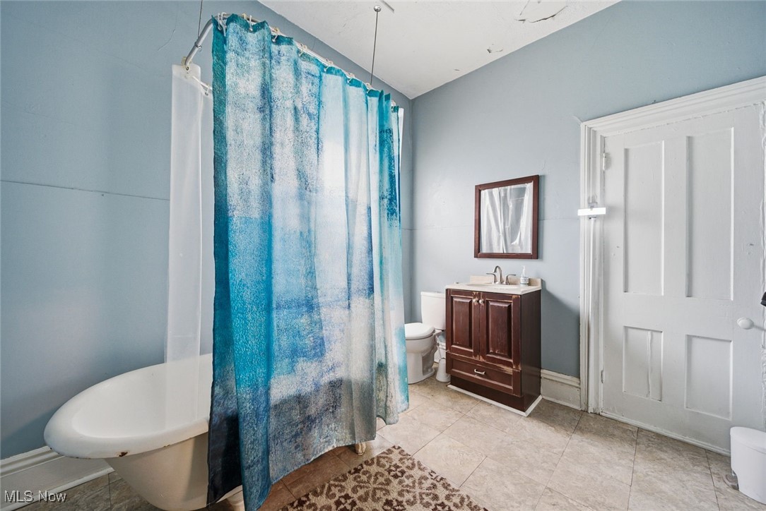 2147 W 11th Street Cleveland OH 44113