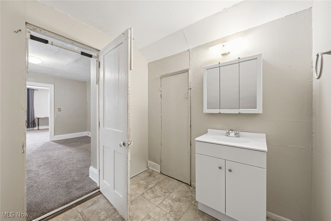 2147 W 11th Street Cleveland OH 44113