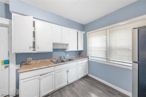 2231 W 105th Street Cleveland OH 44102