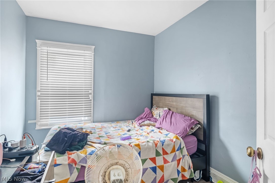 2231 W 105th Street Cleveland OH 44102
