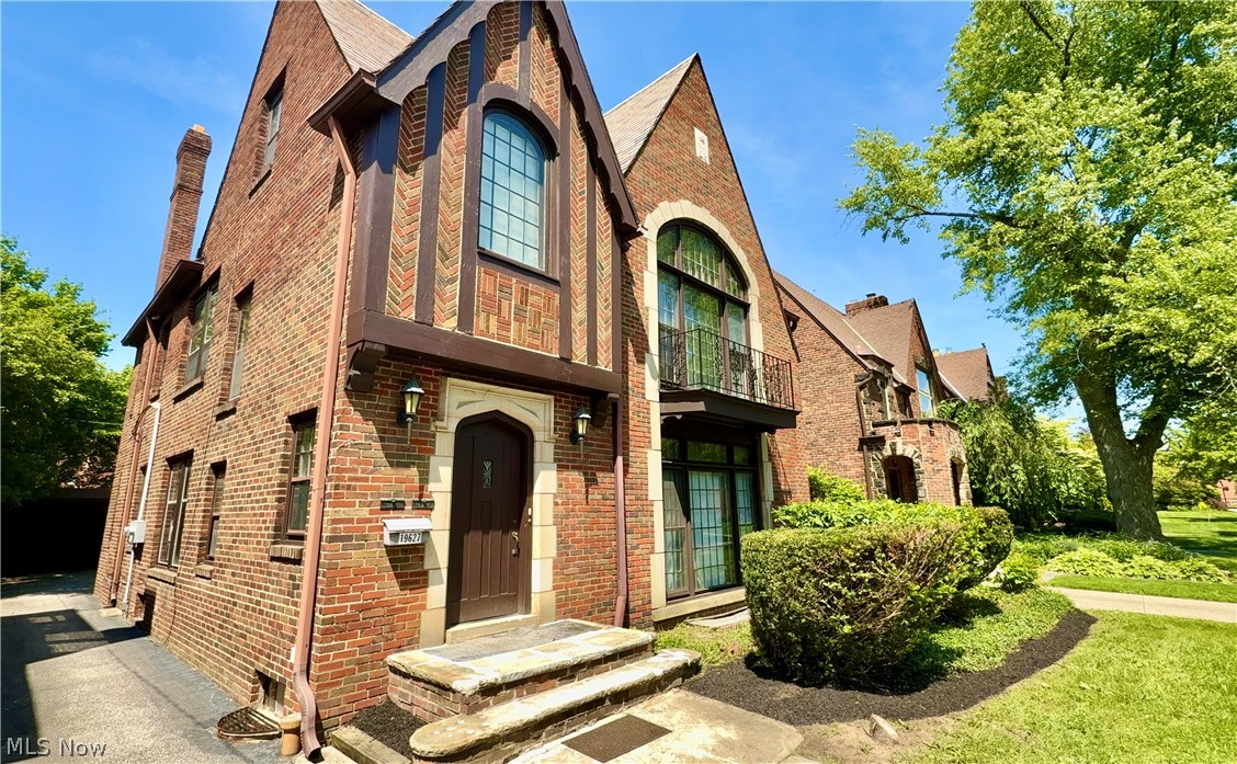19627 Winslow Road Shaker Heights OH 44122