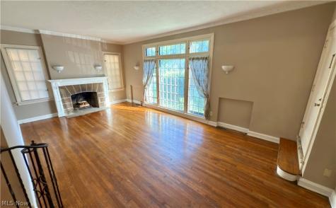 19627 Winslow Road Shaker Heights OH 44122
