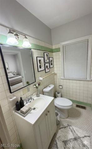 19627 Winslow Road Shaker Heights OH 44122