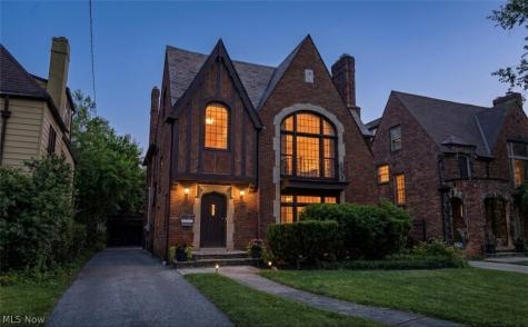 19627 Winslow Road Shaker Heights OH 44122