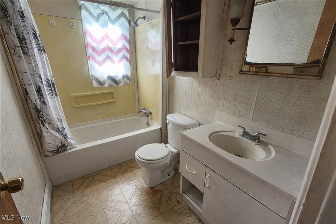 3716 E 50th Street Cleveland OH 44105