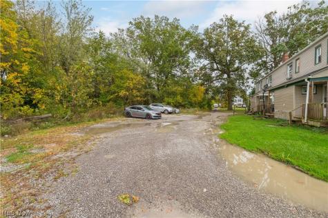 848-854 N Central Drive Lorain OH 44052