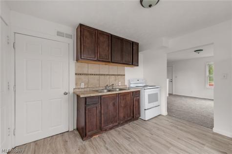 848-854 N Central Drive Lorain OH 44052