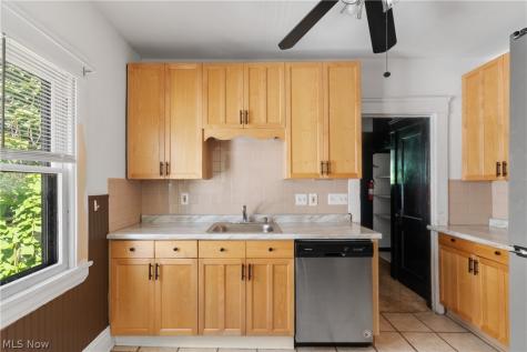 1259 Donald Avenue Lakewood OH 44107