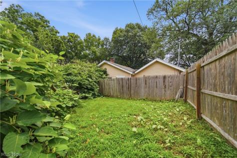 1116 Mcintosh Avenue Akron OH 44314