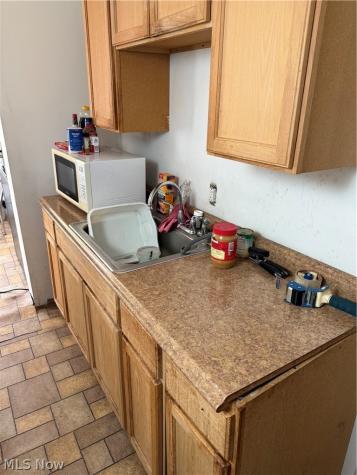 1360 E 92nd Street Cleveland OH 44106