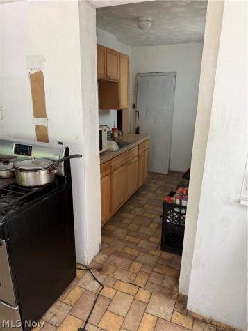 1360 E 92nd Street Cleveland OH 44106