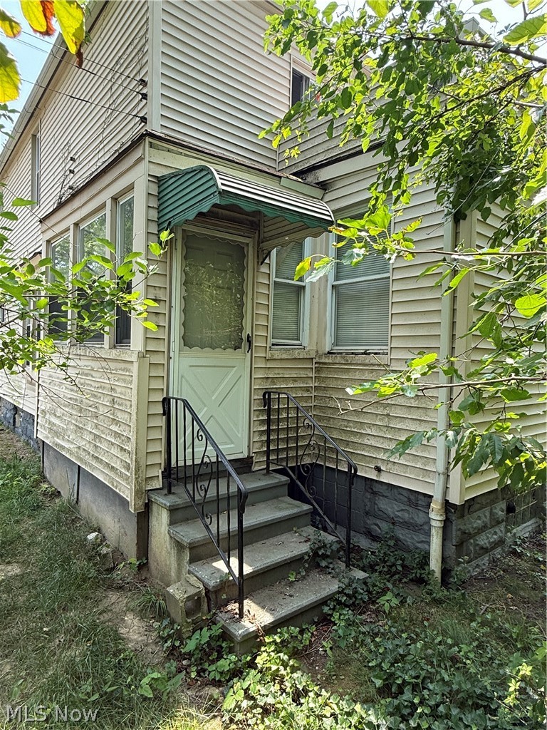 1360 E 92nd Street Cleveland OH 44106