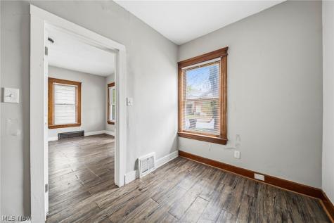 3658 E 55th Street Cleveland OH 44105