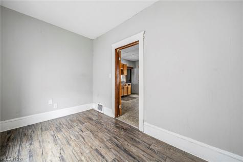3658 E 55th Street Cleveland OH 44105