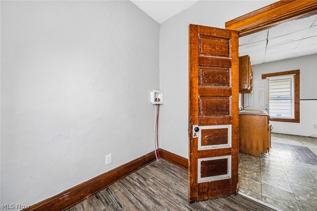 3658 E 55th Street Cleveland OH 44105
