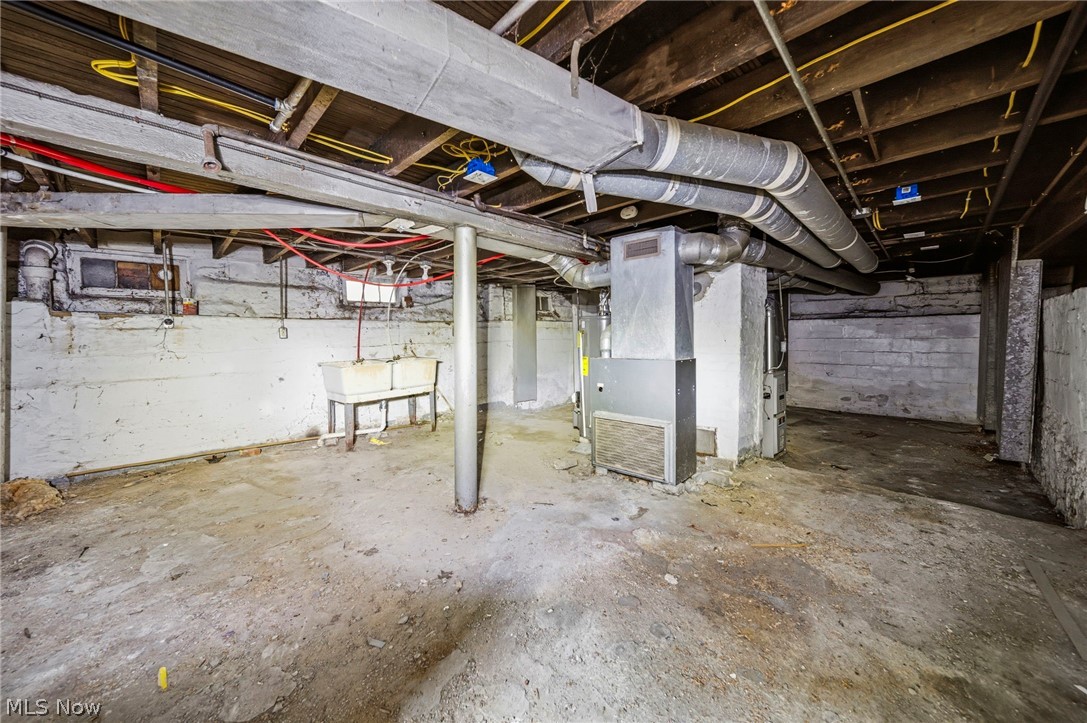 3658 E 55th Street Cleveland OH 44105