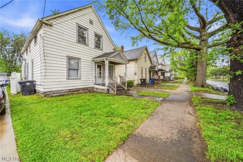3658 E 55th Street Cleveland OH 44105