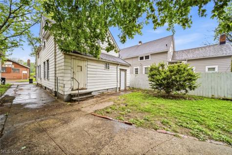 3658 E 55th Street Cleveland OH 44105