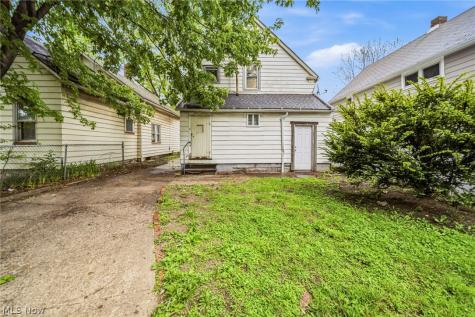 3658 E 55th Street Cleveland OH 44105