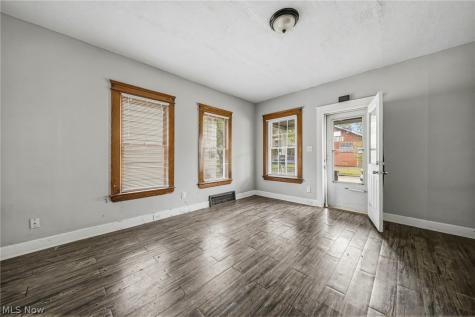 3658 E 55th Street Cleveland OH 44105