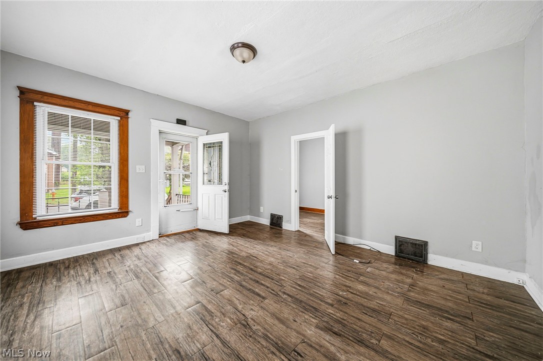 3658 E 55th Street Cleveland OH 44105