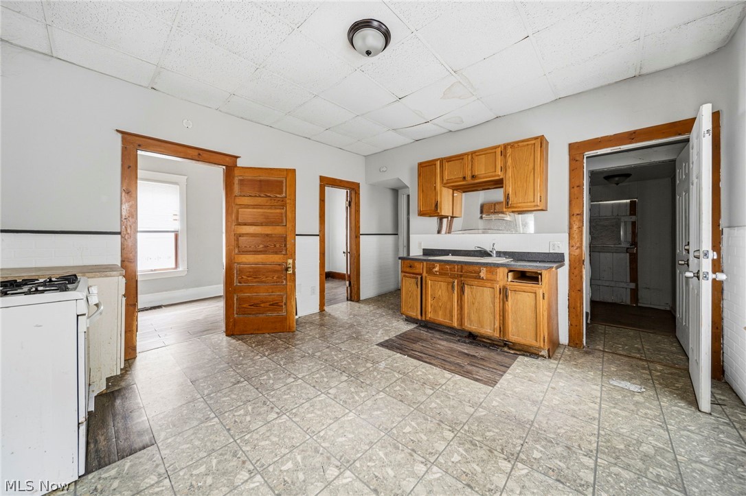 3658 E 55th Street Cleveland OH 44105
