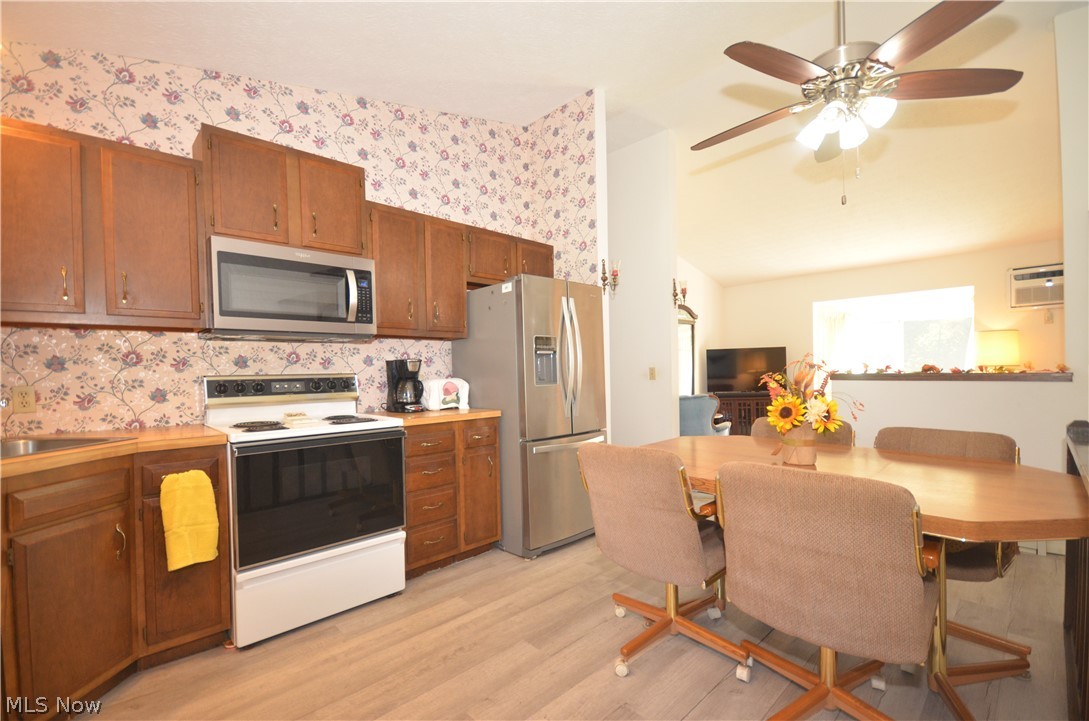 852 Skyside Drive Clinton OH 44216
