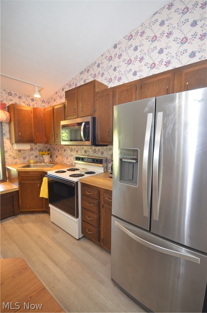 852 Skyside Drive Clinton OH 44216
