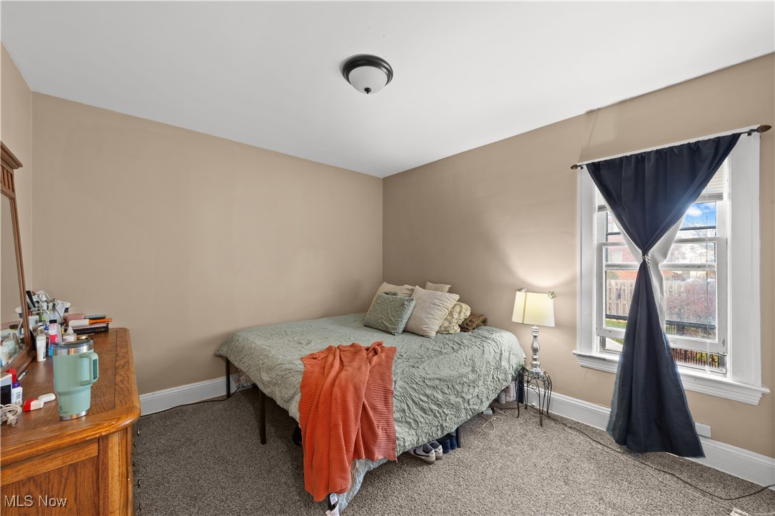 2016 Reveley Avenue Lakewood OH 44107