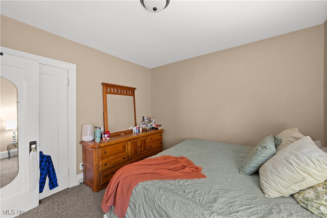 2016 Reveley Avenue Lakewood OH 44107