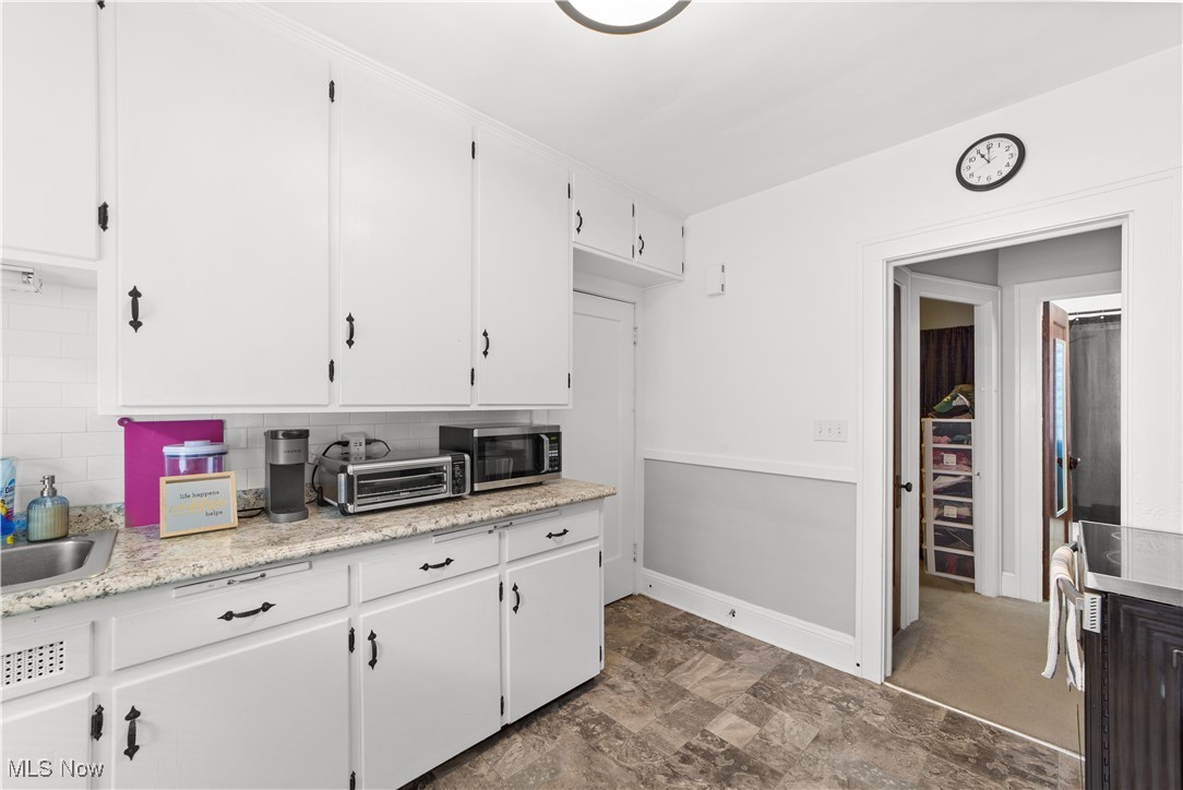 2016 Reveley Avenue Lakewood OH 44107