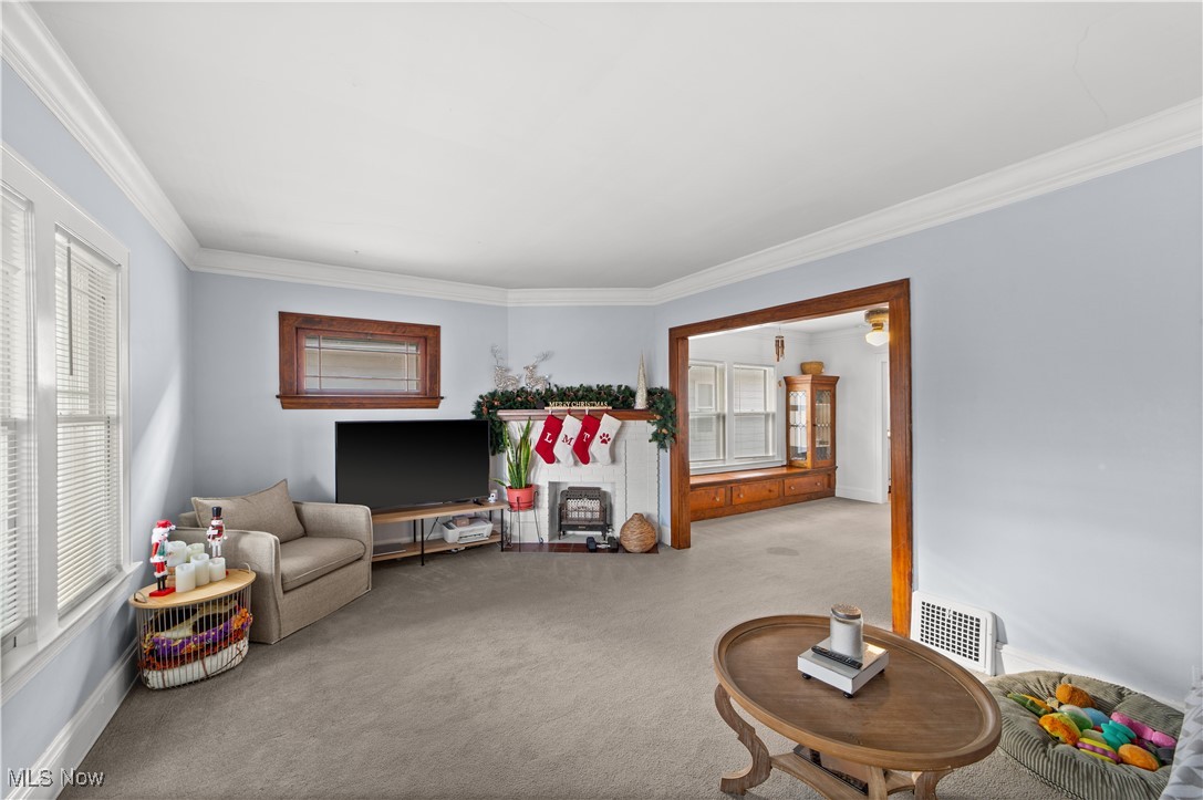 2016 Reveley Avenue Lakewood OH 44107