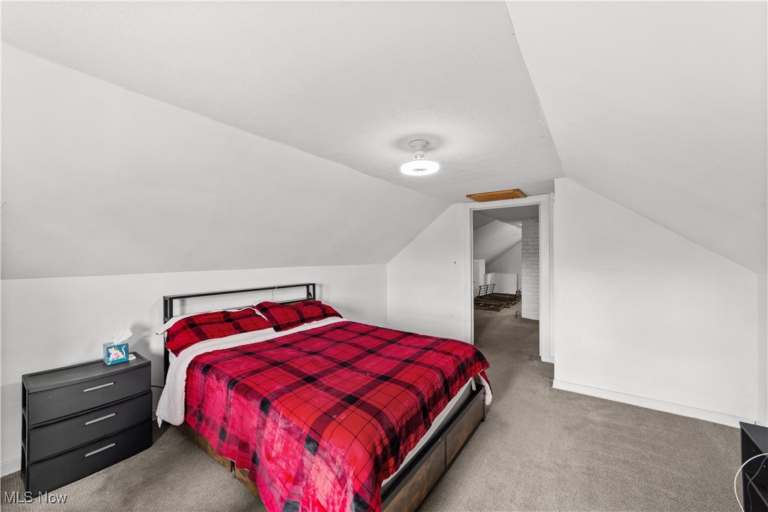 2016 Reveley Avenue Lakewood OH 44107