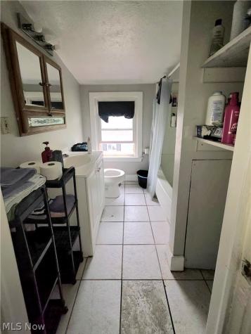 2514 Reid Avenue Lorain OH 44052